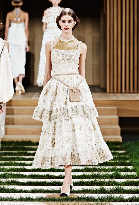 chanel haute couture printemps été 2016|Chanel haute couture today.